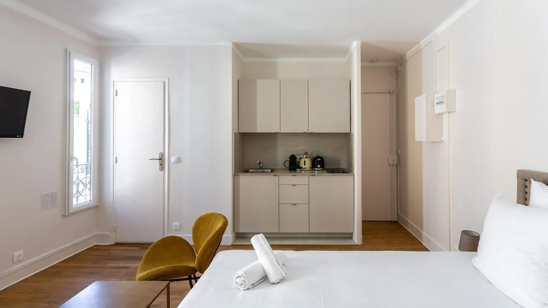 Apartment The Boho Chic - Republic Paris