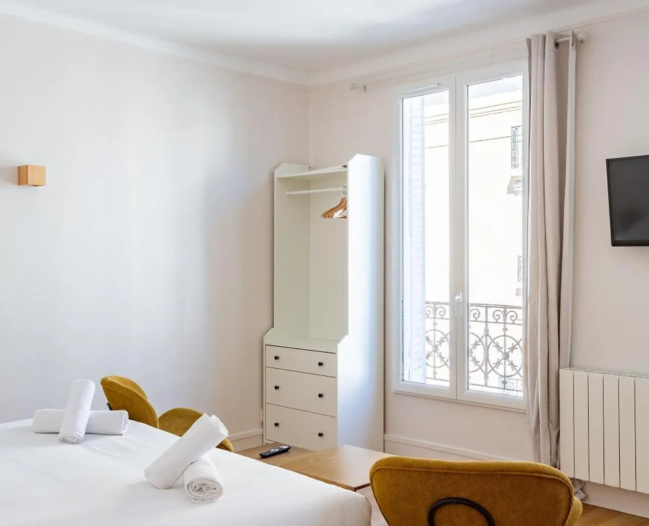 The Boho Chic - Republic Apartment Paris